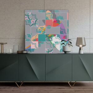 Pormenor da decoração da sala de estar com pintura de lara roseiro