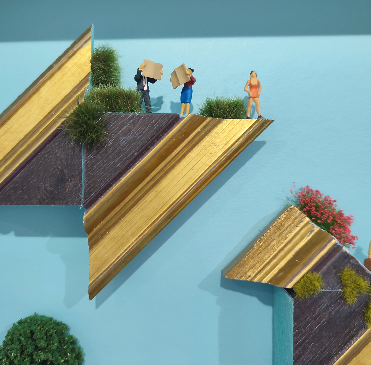 Era-uma-vez...-298-António-Azevedo-Apaixonarte-1 artwork made with small models by antónio azevedo for the apaixonarte gallery