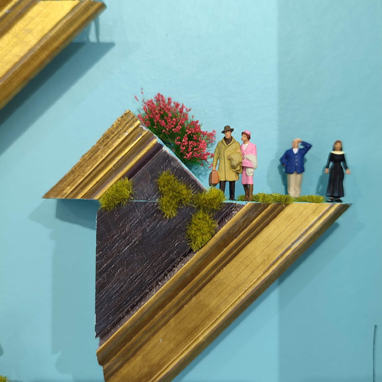 Era-uma-vez...-298-António-Azevedo-Apaixonarte-2 artwork made with small models by antónio azevedo for the apaixonarte gallery