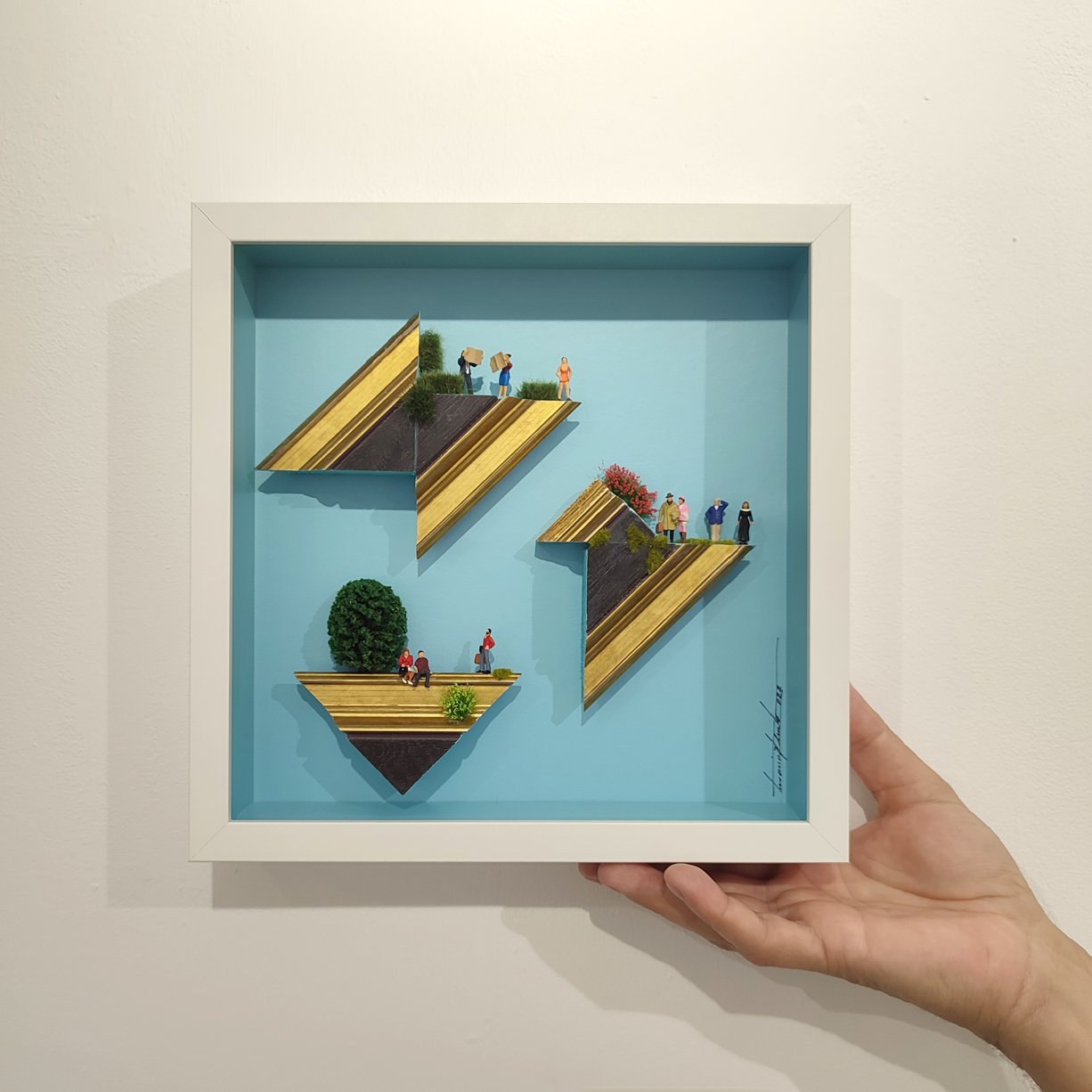 Era-uma-vez...-298-António-Azevedo-Apaixonarte-3 artwork made with small models by antónio azevedo for the apaixonarte gallery