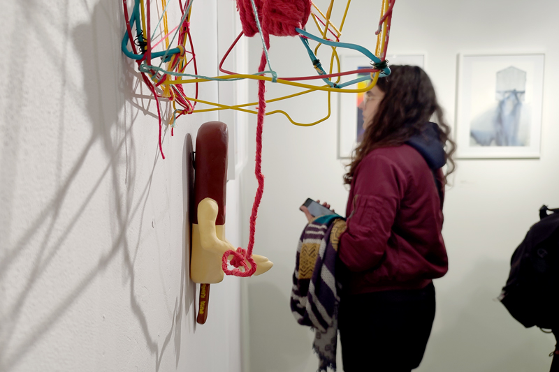 Photo from the opening of the group show exhibition CHÃO at apaixonarte gallery