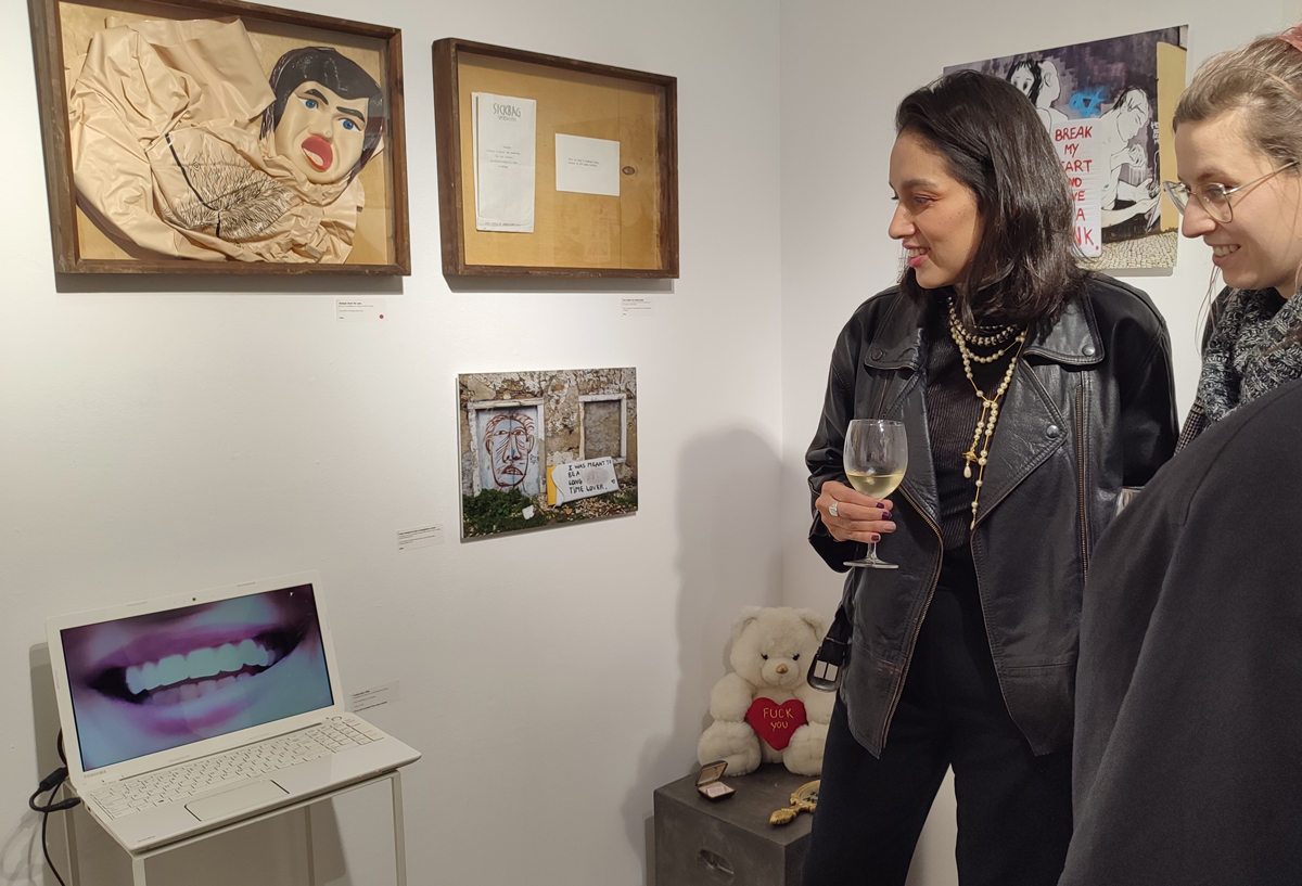 opening of the art exhbition of dear anushka at apaixonarte