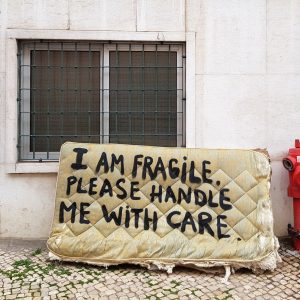 Photo by Dear Anushka of tagged mattress.