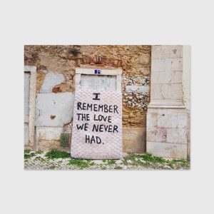 Photo by Dear Anushka of tagged mattress.