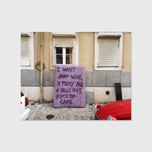 Photo by Dear Anushka of tagged mattress.