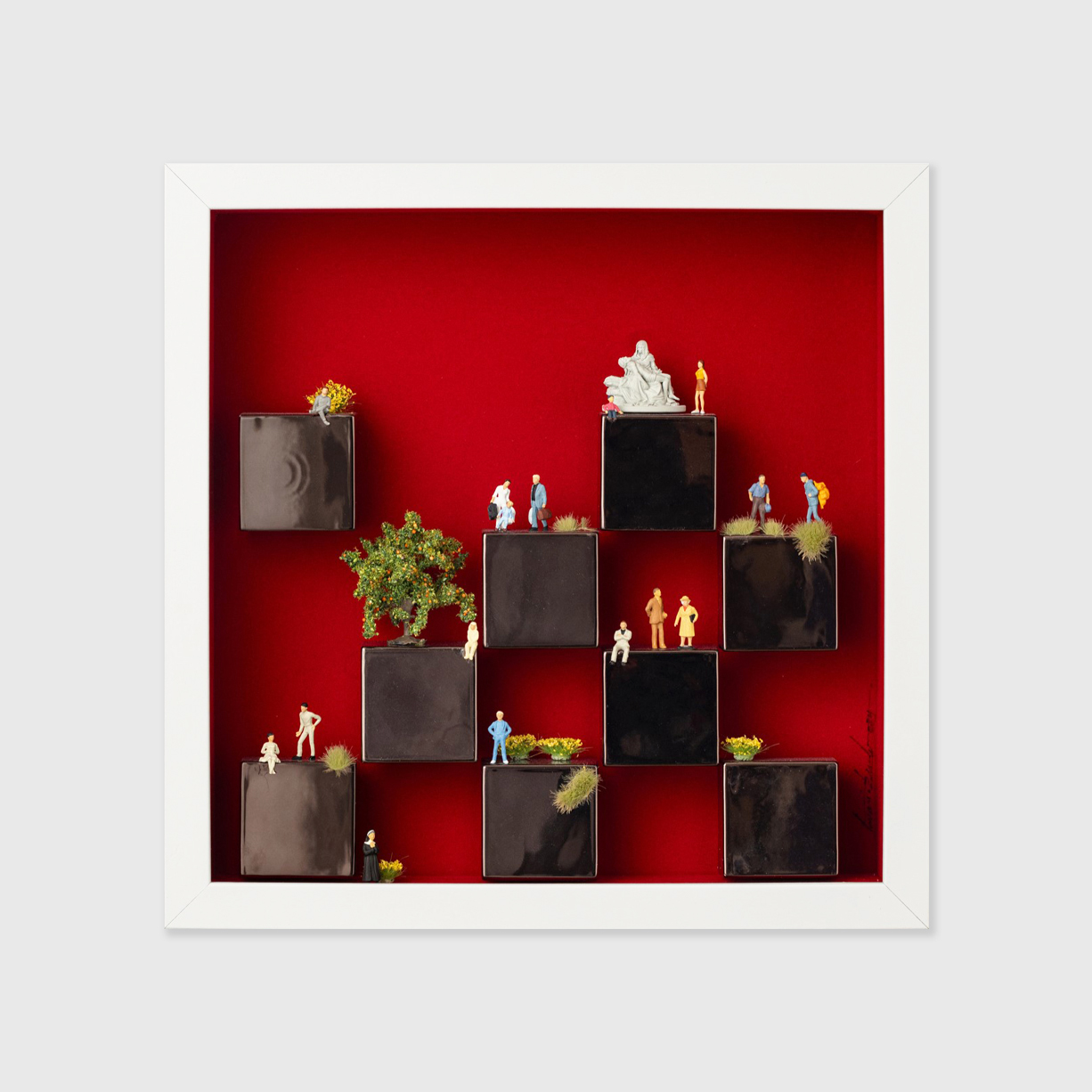 368-Apaixonarte-António-Azevedo-01 Composition constructed with several materials and architectural model figures by António Azevedo